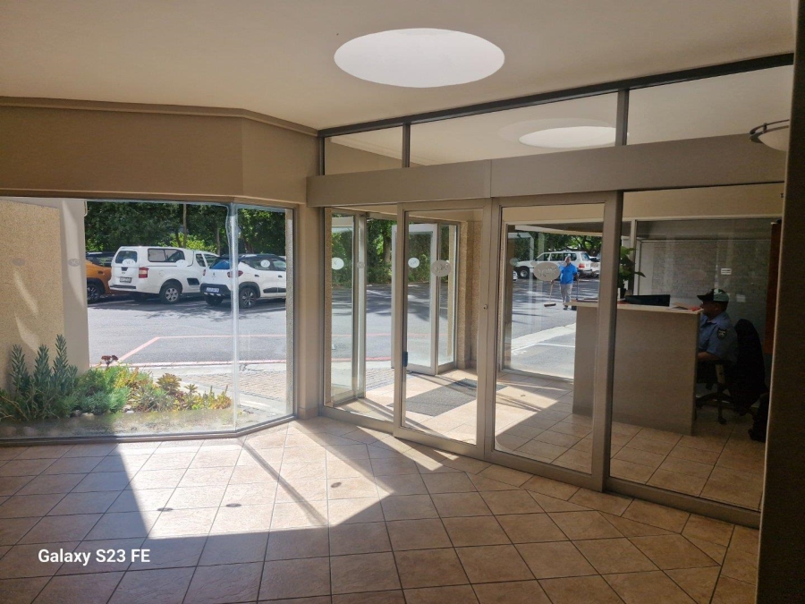 2 Bedroom Property for Sale in Green Point Western Cape